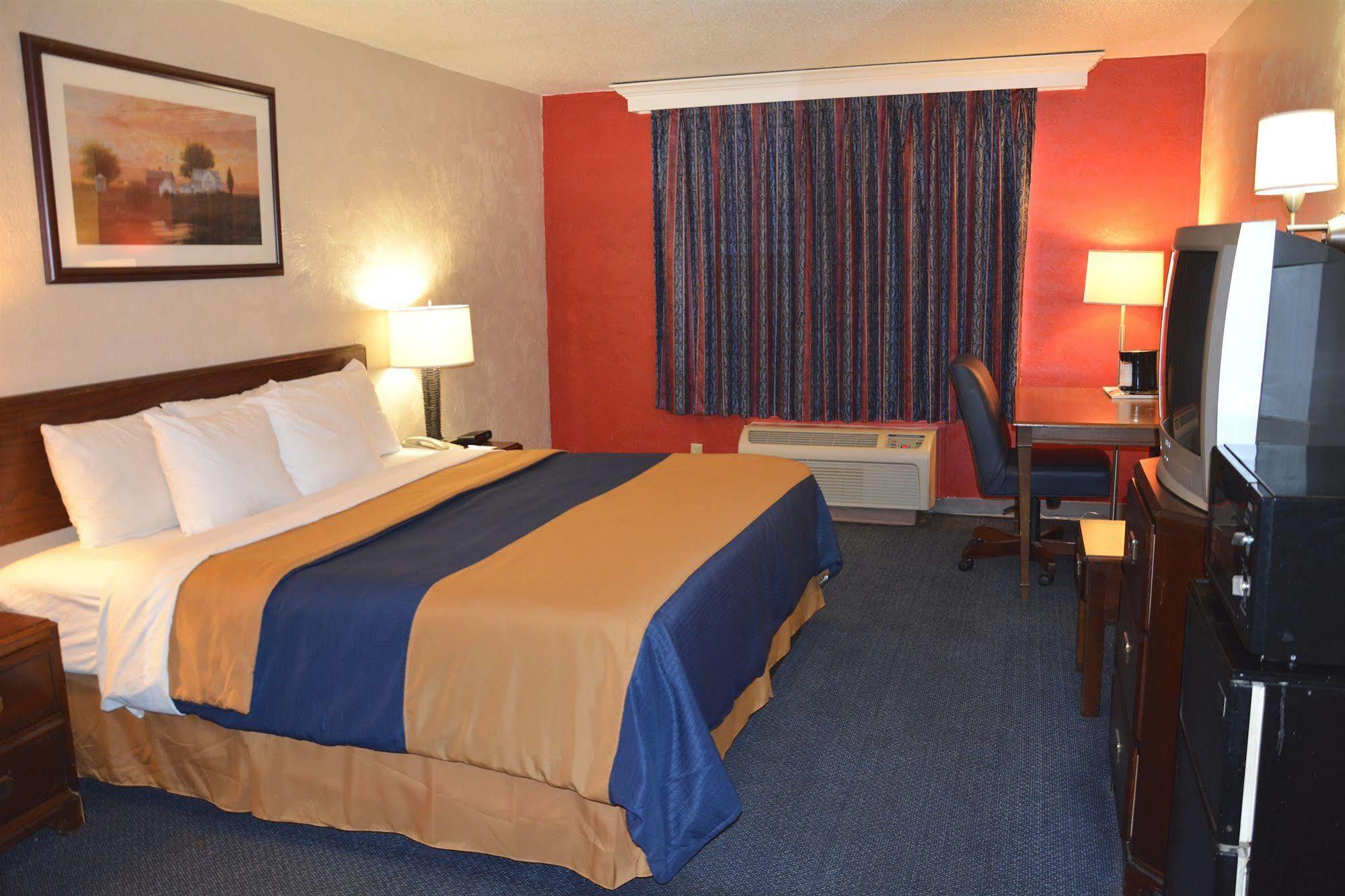 Columbus Grand Hotel & Banquet Center מראה חיצוני תמונה