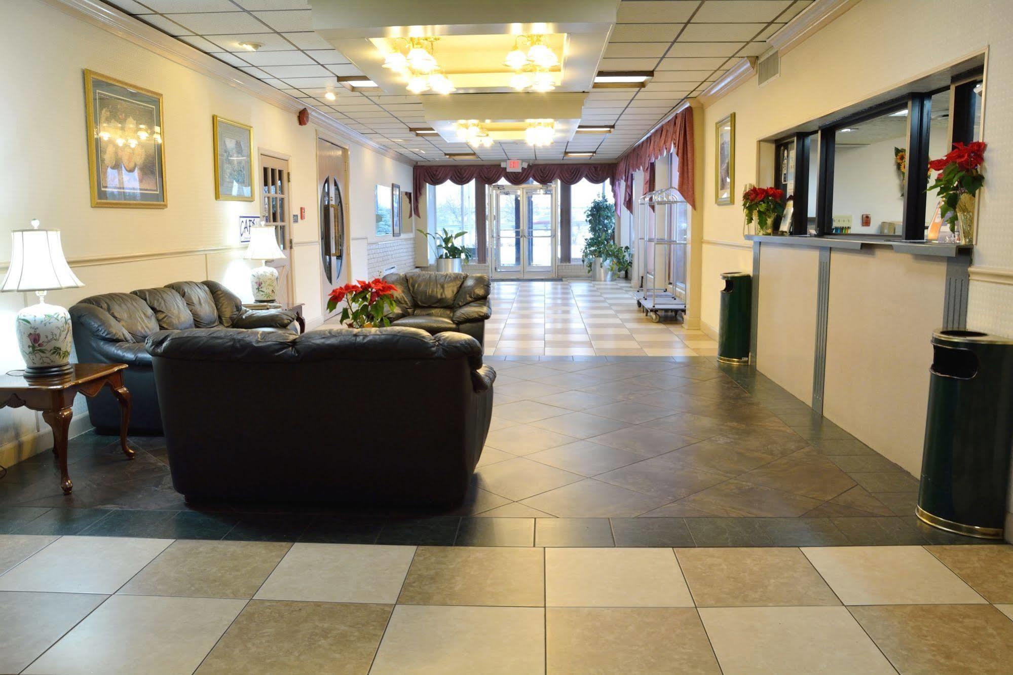 Columbus Grand Hotel & Banquet Center מראה חיצוני תמונה