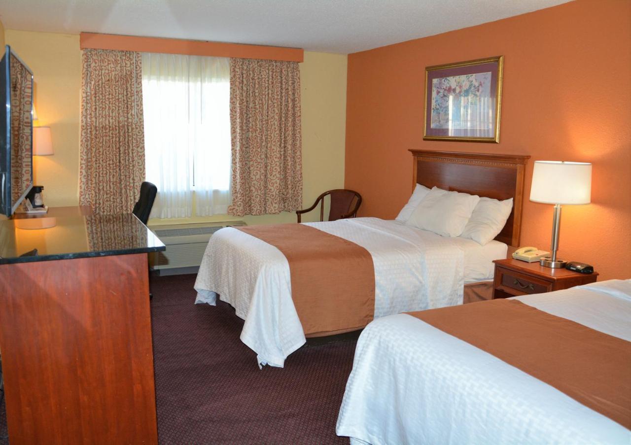 Columbus Grand Hotel & Banquet Center מראה חיצוני תמונה