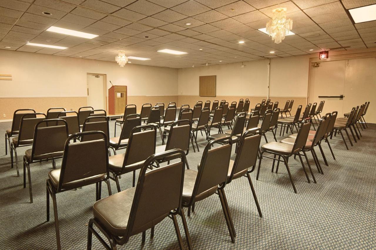 Columbus Grand Hotel & Banquet Center מראה חיצוני תמונה